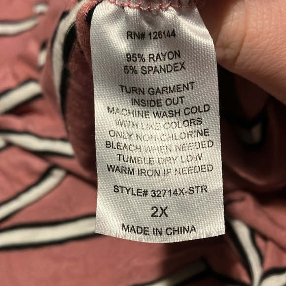 Short Sleeve Pink Blouse - Picture 5 of 5